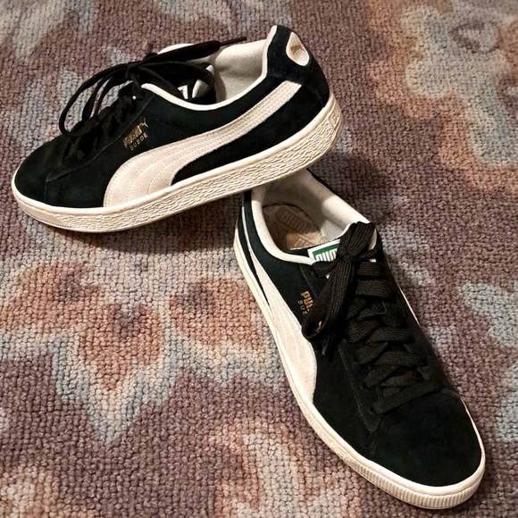 PUMA suede classics  size US 8 - Picture 1 of 3